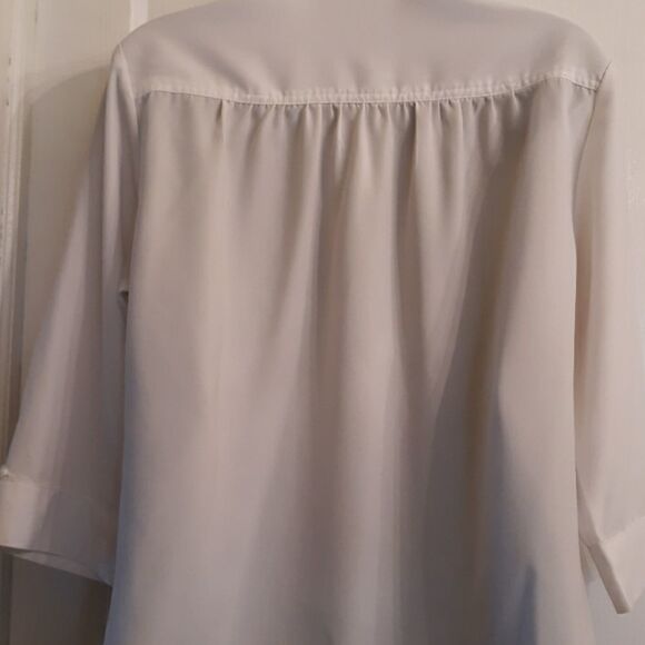 Joanna white blouse SizePM - Picture 4 of 8